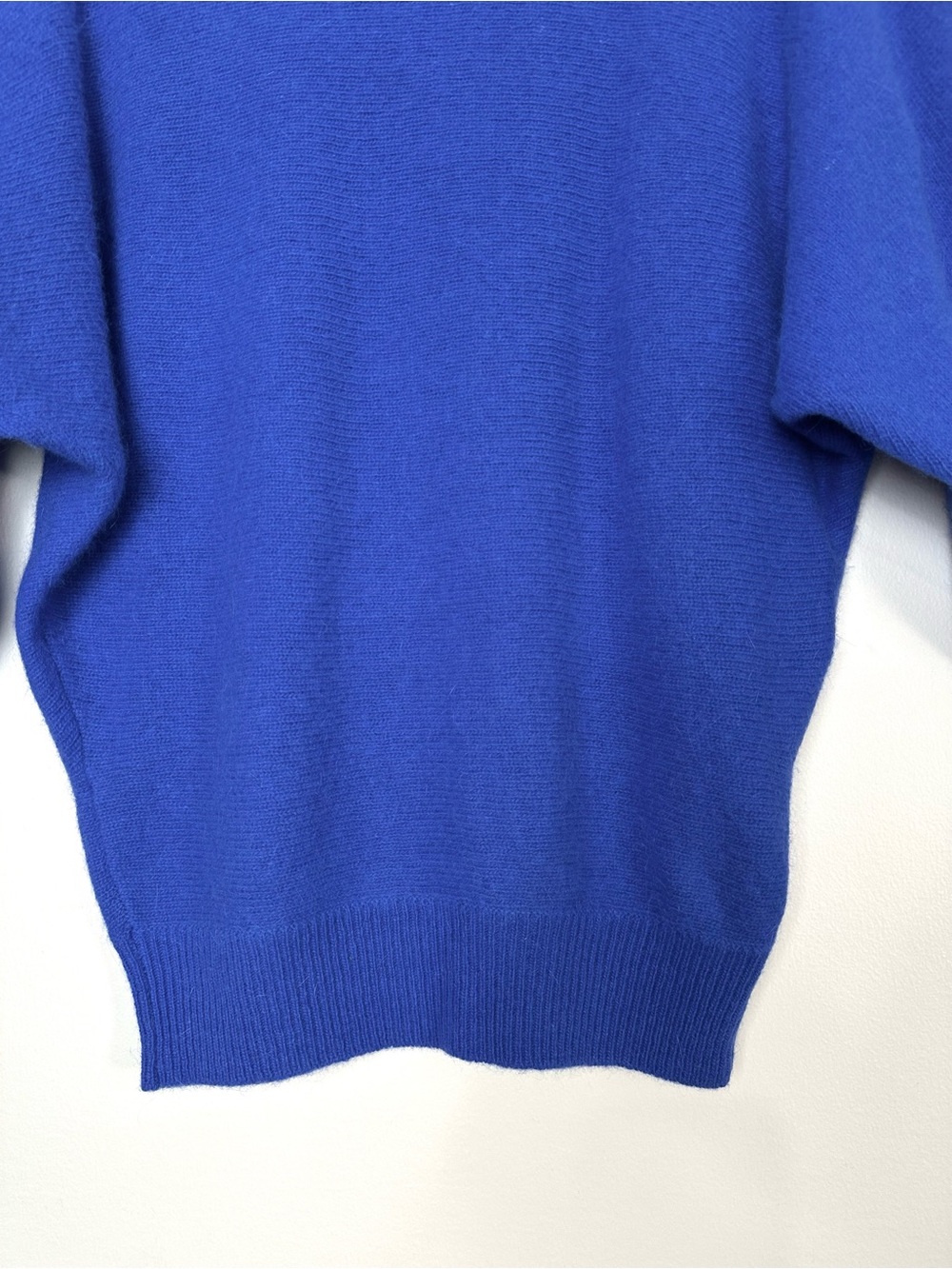 Vintage Wool Angora Cobalt Blue Dolman Sleeve Sweater Minimalist Bold Classic - Picture 10 of 10